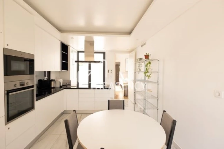 Moradia T4 para Arrendamento em Alcabideche Foto 11