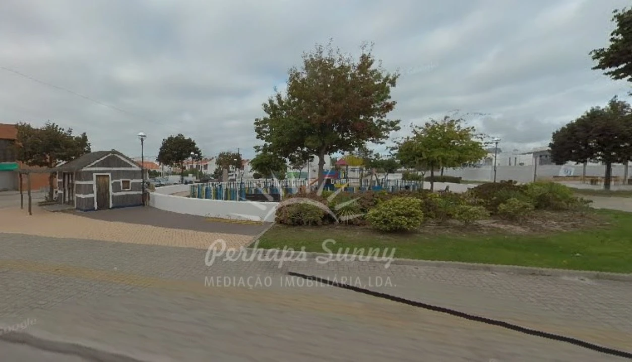 Moradia T2 para Venda em Carvalhal Foto 4