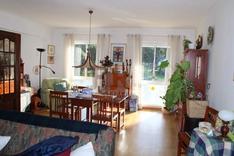 Apartamento T2 para Venda em Quinta do Anjo Foto 17