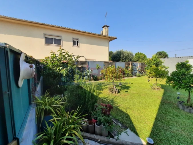 Moradia T3 para Venda em Areias, Sequeirô, Lama e Palmeira Foto 16