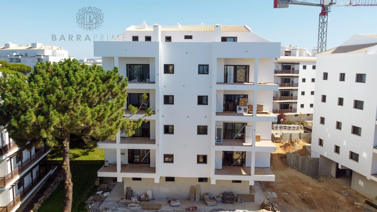 Apartamento T2 para Venda em Albufeira e Olhos de Água Foto 2