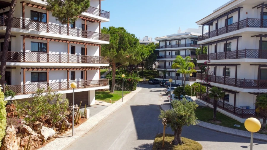 Apartamento T2 para Venda em Albufeira e Olhos de Água Foto 12