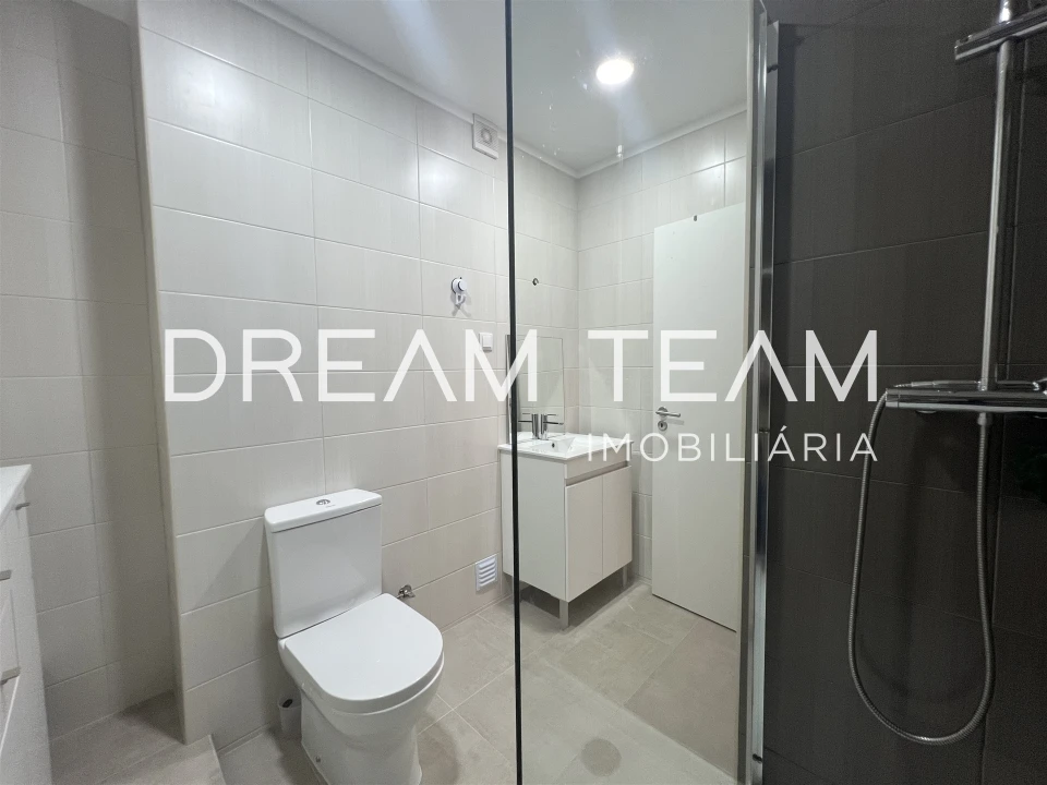 Apartamento T2 para Venda em Setubal (São Sebastião) Foto 24