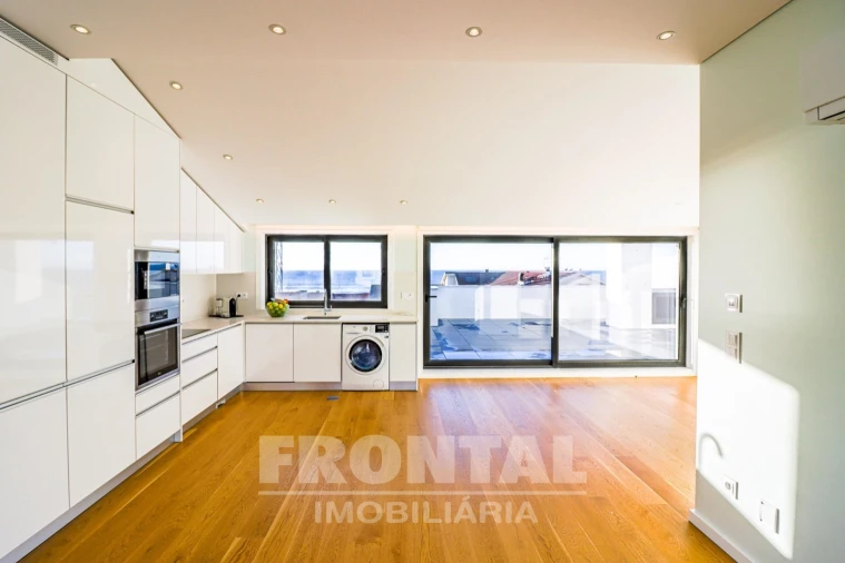 Apartamento T1 para Venda em Espinho Foto 4