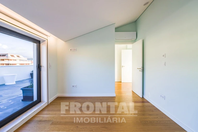 Apartamento T1 para Venda em Espinho Foto 8