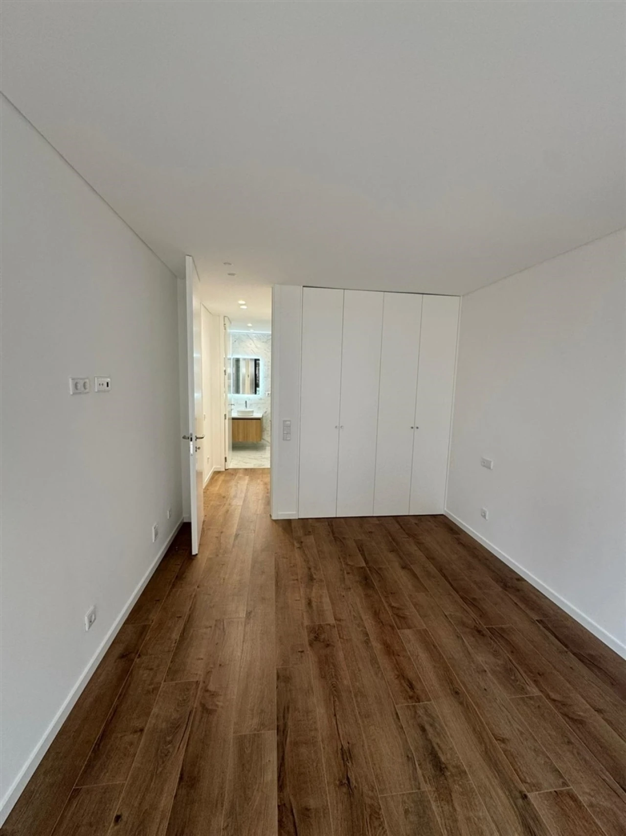 Apartamento T1 para Venda em Olhão Foto 8