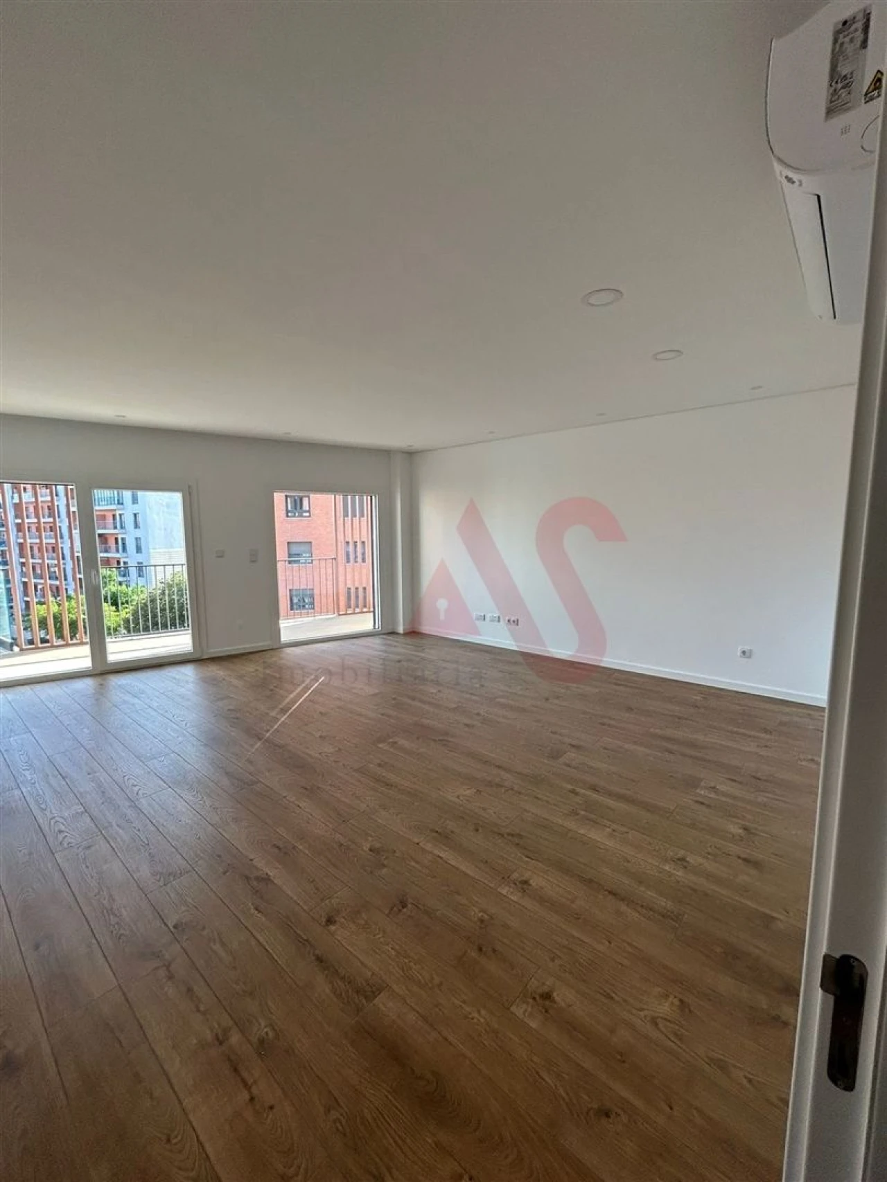 Apartamento T2 para Venda em Odivelas Foto 6