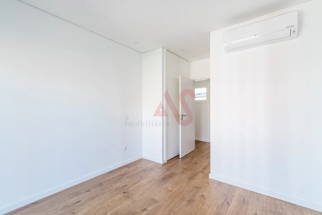 Apartamento T3 para Venda em Odivelas Foto 11