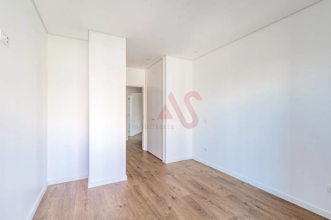 Apartamento T3 para Venda em Odivelas Foto 9