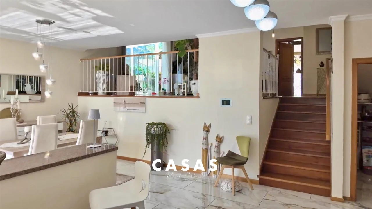 Moradia T3 para Venda em Arco da Calheta Foto 5