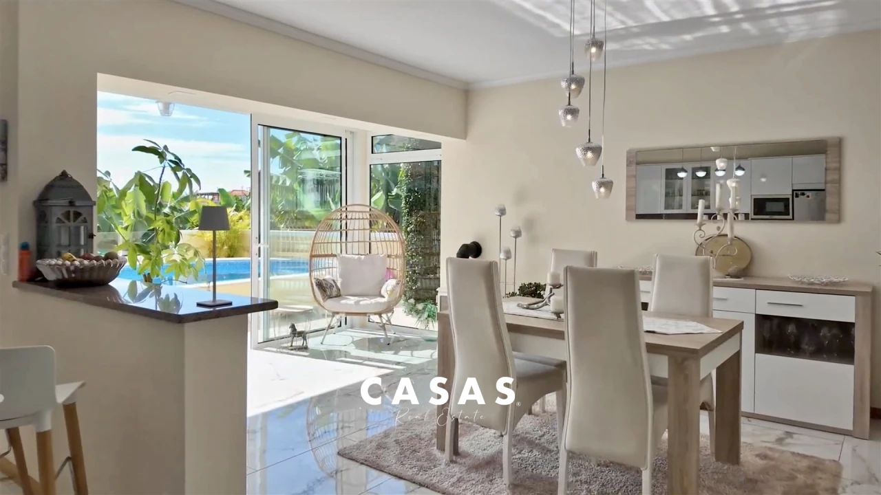 Moradia T3 para Venda em Arco da Calheta Foto 8