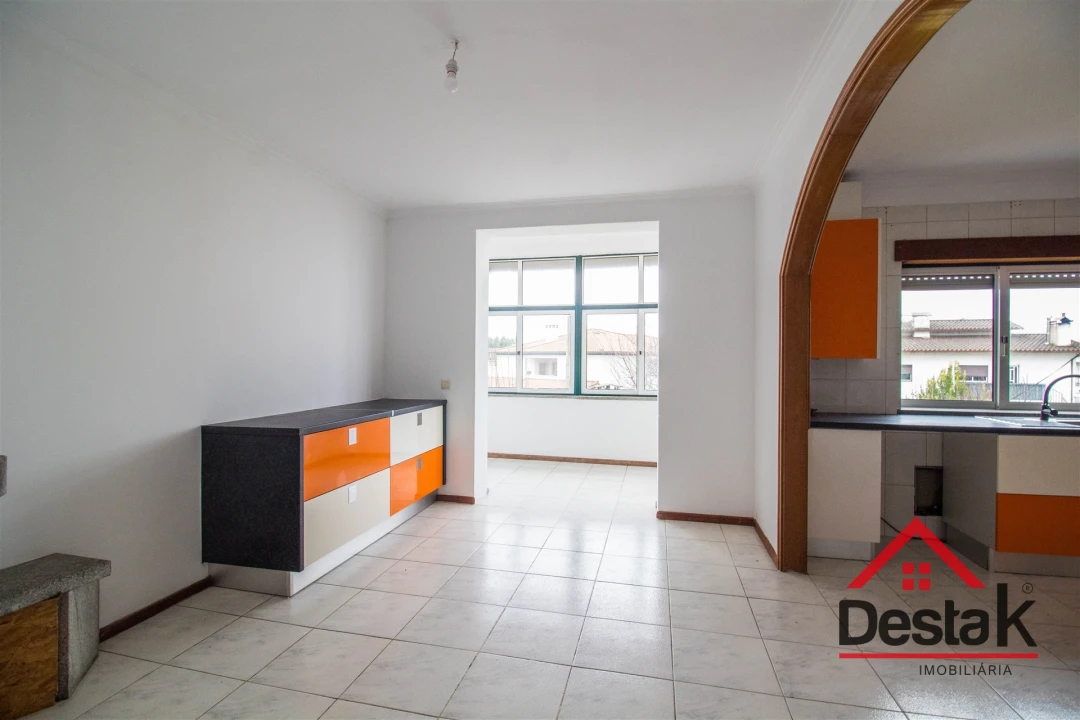 Moradia T4 para Venda em Rio de Loba Foto 4