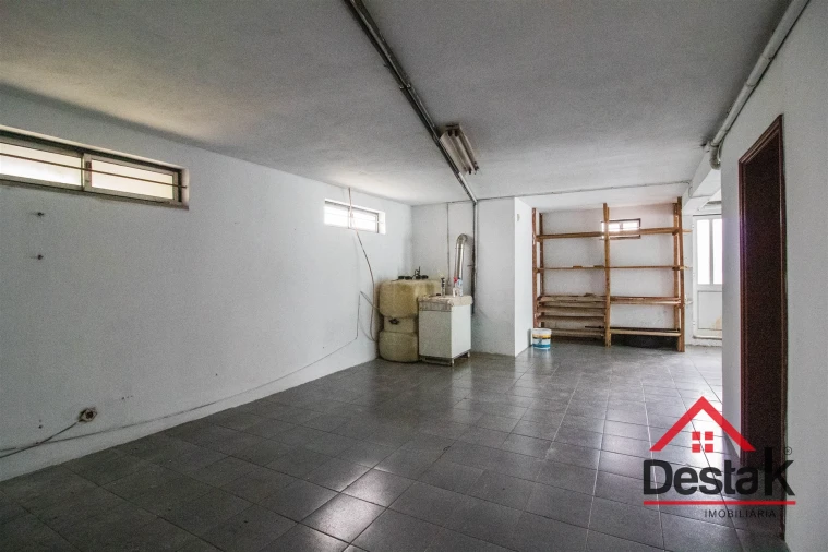 Moradia T4 para Venda em Rio de Loba Foto 20