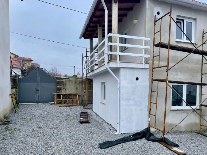 Moradia T4 para Venda em Campo de Besteiros Foto 10