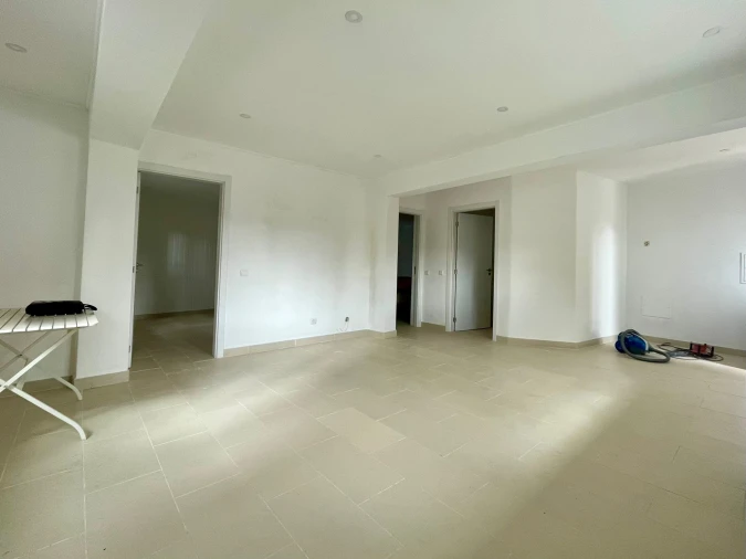 Moradia T4 para Venda em Campo de Besteiros Foto 23