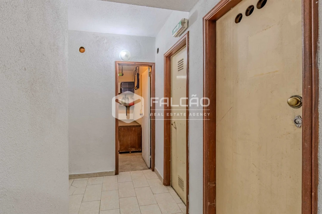 Apartamento T2 para Venda em Massamá e Monte Abraão Foto 26