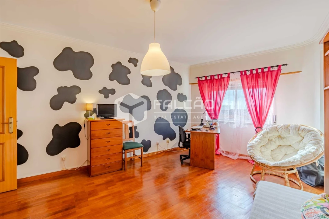 Apartamento T2 para Venda em Massamá e Monte Abraão Foto 21