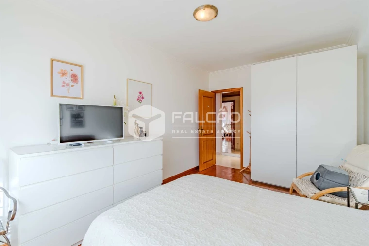 Apartamento T2 para Venda em Massamá e Monte Abraão Foto 19