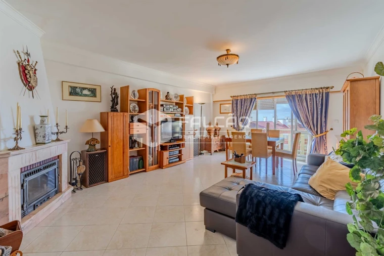 Apartamento T2 para Venda em Massamá e Monte Abraão Foto 4