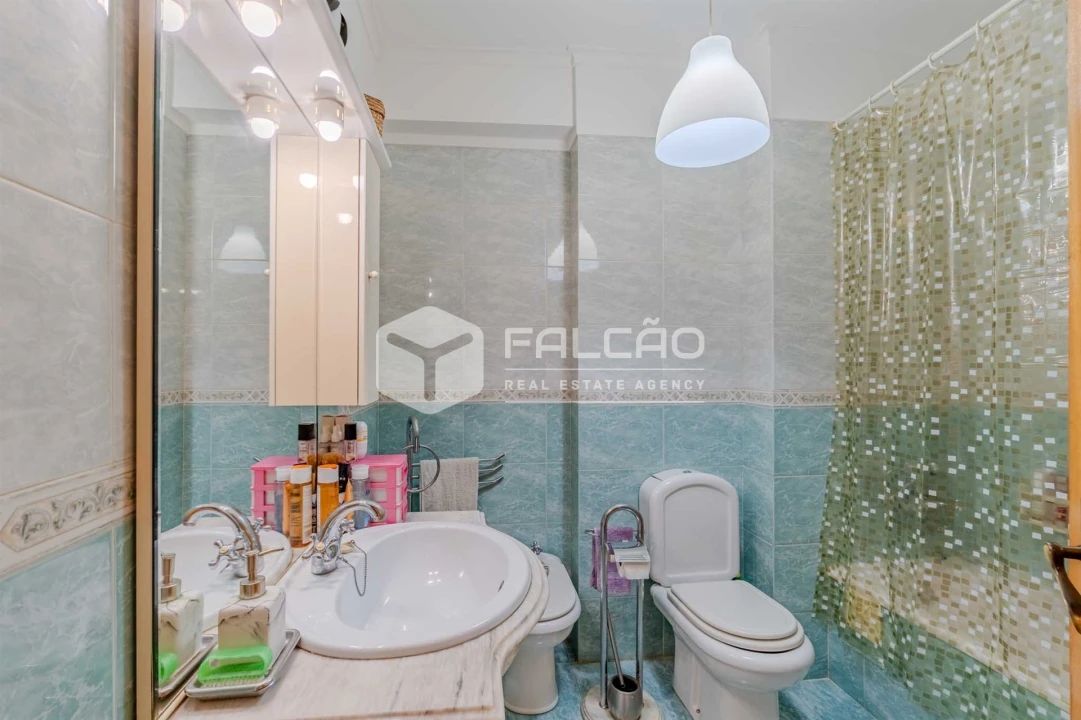 Apartamento T2 para Venda em Massamá e Monte Abraão Foto 24