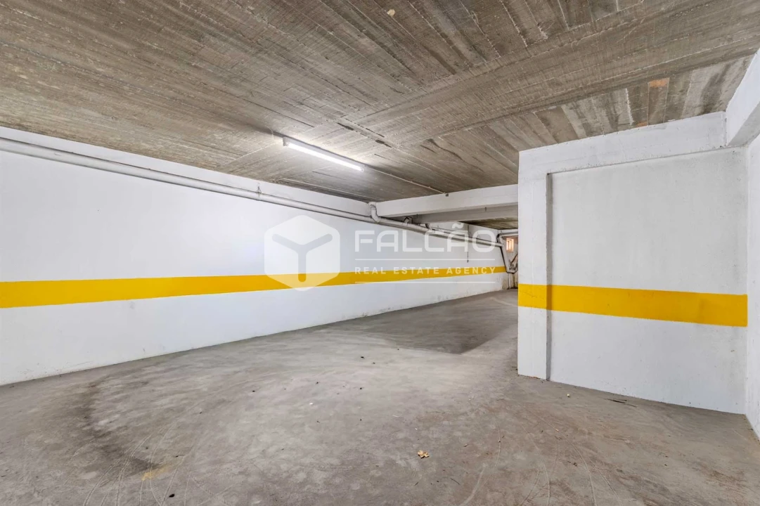 Apartamento T2 para Venda em Massamá e Monte Abraão Foto 29