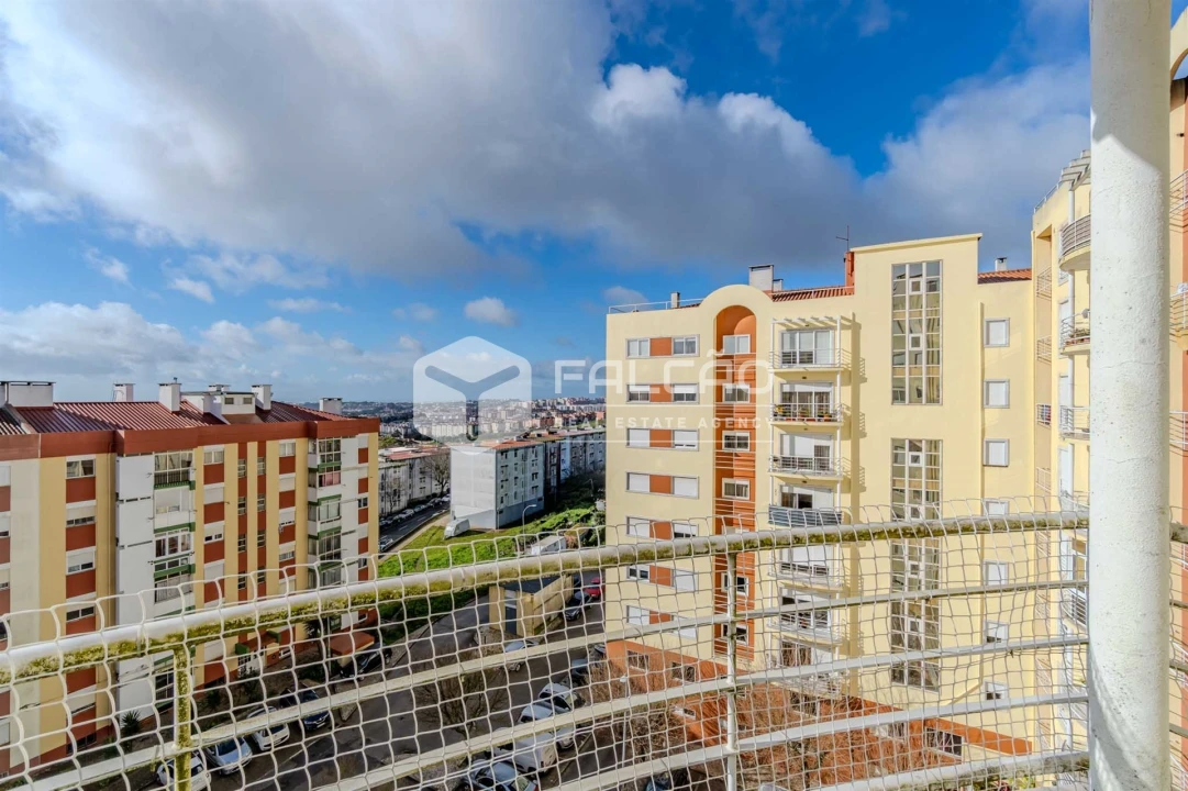 Apartamento T2 para Venda em Massamá e Monte Abraão Foto 8