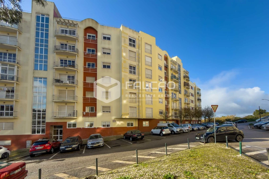 Apartamento T2 para Venda em Massamá e Monte Abraão Foto 33