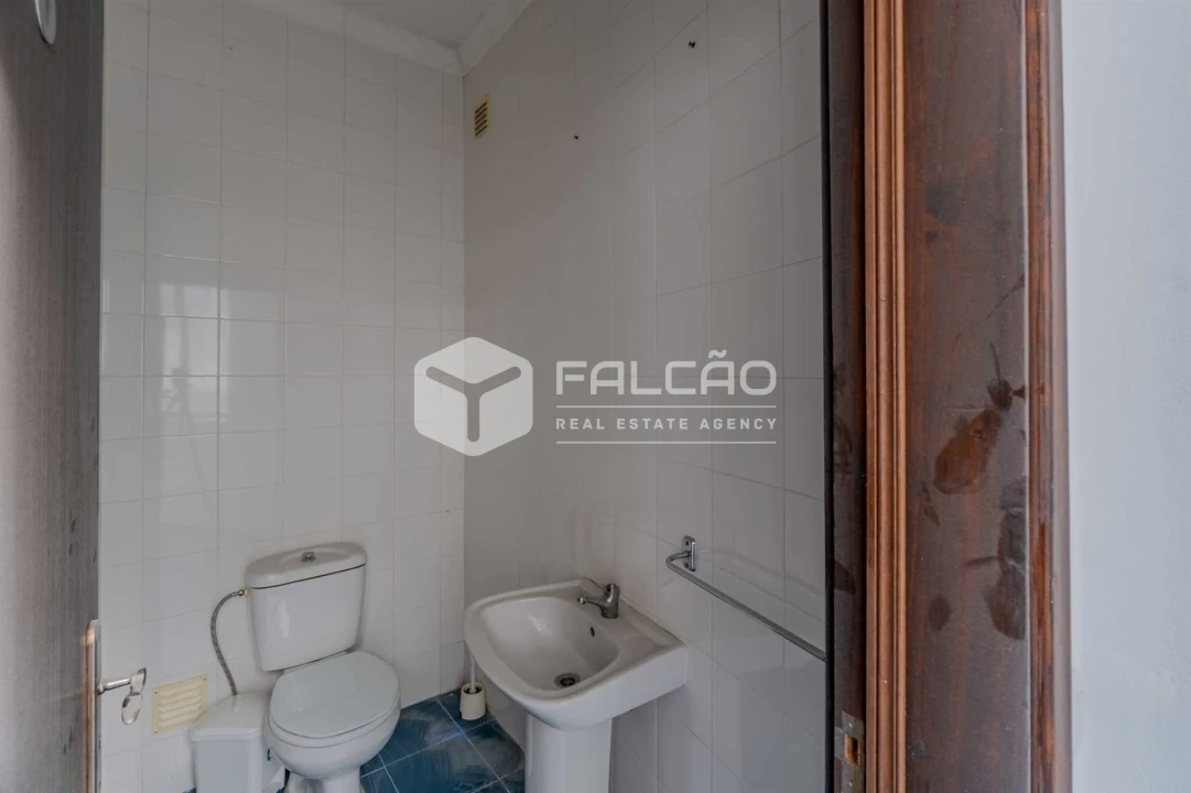 Loja para Venda em Marvila, Ribeira Santarém, São Salvador, São Nicolau Foto 16