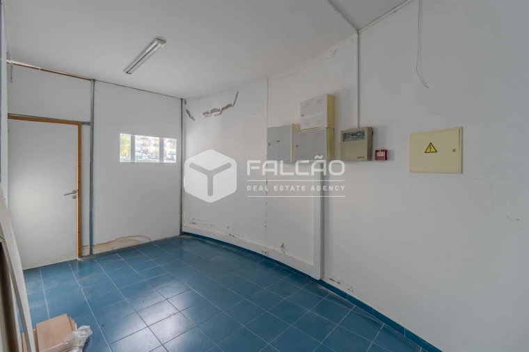 Loja para Venda em Marvila, Ribeira Santarém, São Salvador, São Nicolau Foto 9