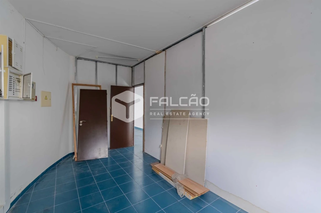 Loja para Venda em Marvila, Ribeira Santarém, São Salvador, São Nicolau Foto 10