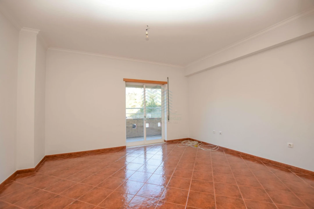 Apartamento T3 para Arrendamento em Riachos Foto 10