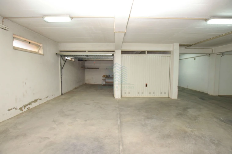 Apartamento T3 para Arrendamento em Riachos Foto 31