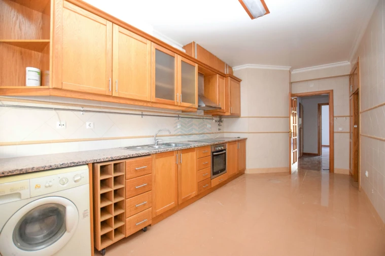 Apartamento T3 para Arrendamento em Riachos Foto 2