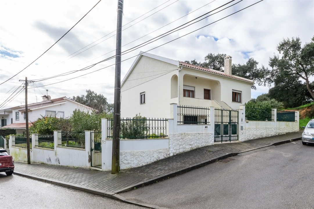 Moradia T3 para Venda em Amora Foto 2