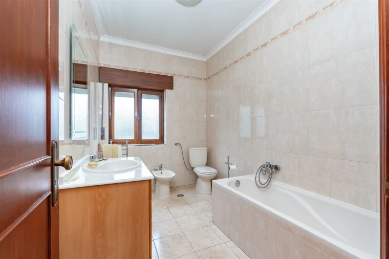 Moradia T3 para Venda em Amora Foto 23