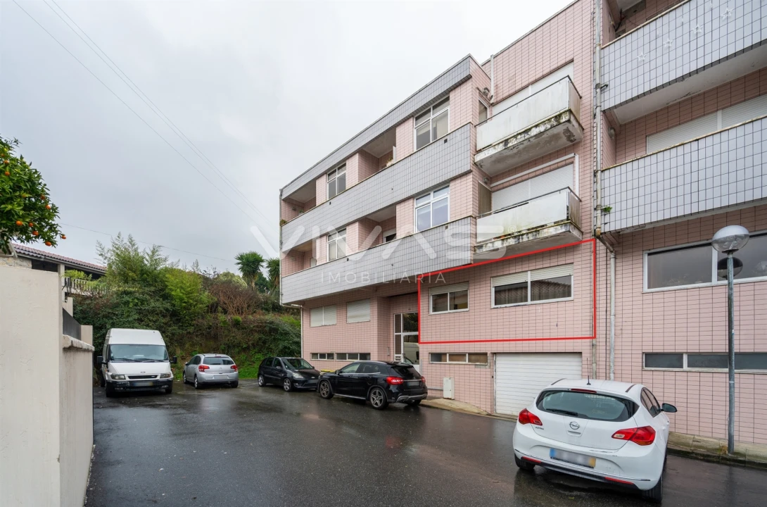 Apartamento T3 para Venda em Vila Verde e Barbudo Foto 1