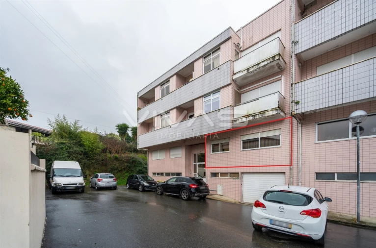 Apartamento T3 para Venda em Vila Verde e Barbudo Foto 1