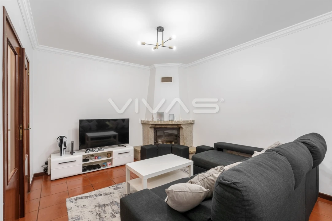 Apartamento T3 para Venda em Vila Verde e Barbudo Foto 6