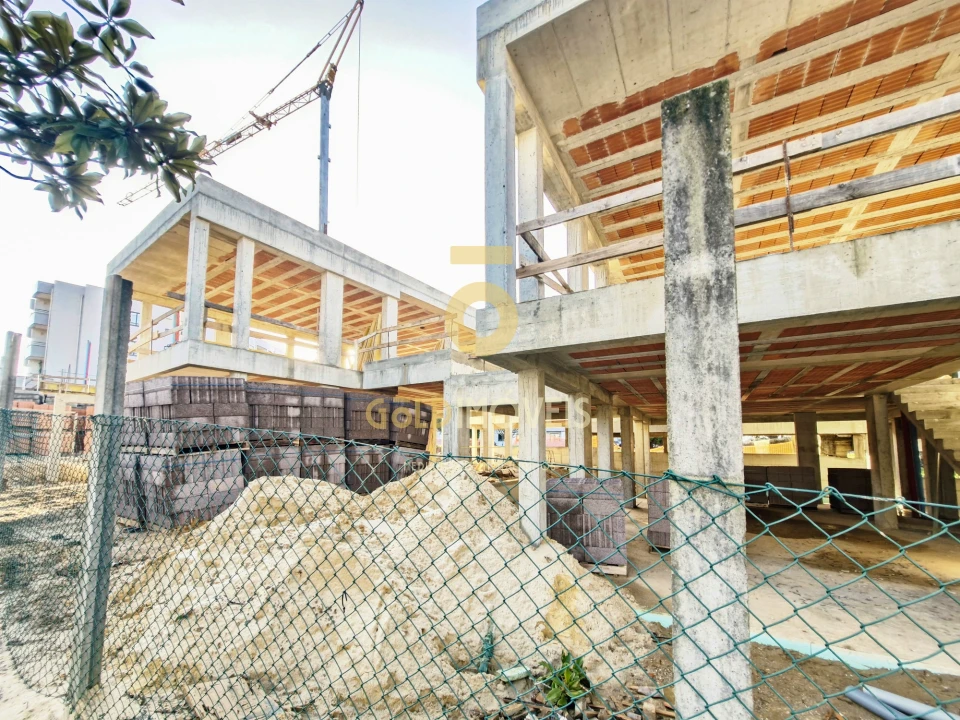 Moradia T3 para Venda em Paços de Brandão Foto 6