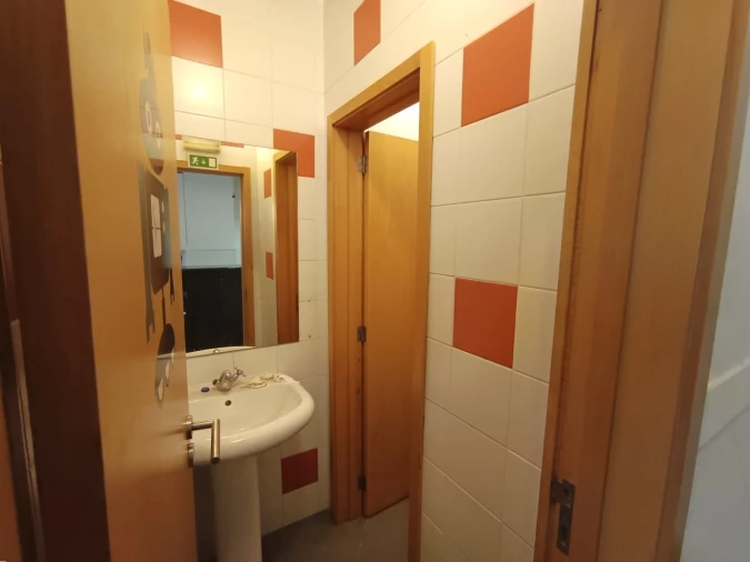 Loja para Arrendamento em Cedofeita, Santo Ildefonso, Sé, Miragaia, São Nicolau e Vitória Foto 13