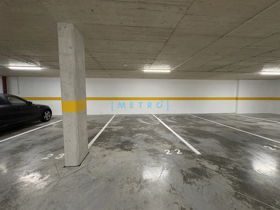 Apartamento T1 para Arrendamento em São Mamede de Infesta e Senhora da Hora Foto 12