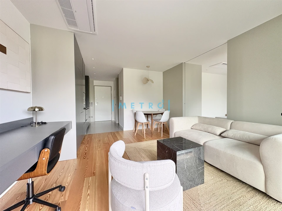 Apartamento T1 para Arrendamento em São Mamede de Infesta e Senhora da Hora Foto 2