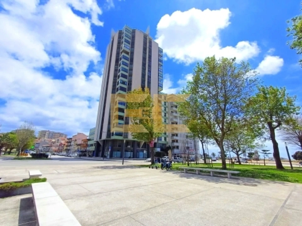 Apartamento T1 para Venda em Buarcos Foto 32