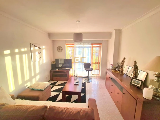 Apartamento T1 para Venda em Buarcos Foto 7