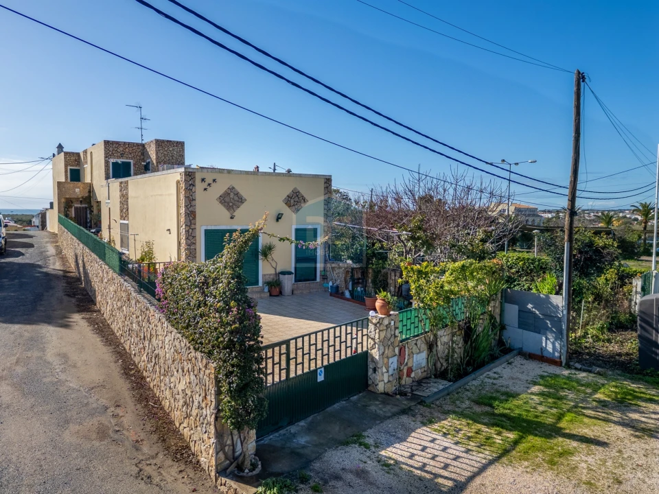 Moradia T3 para Venda em Altura Foto 2