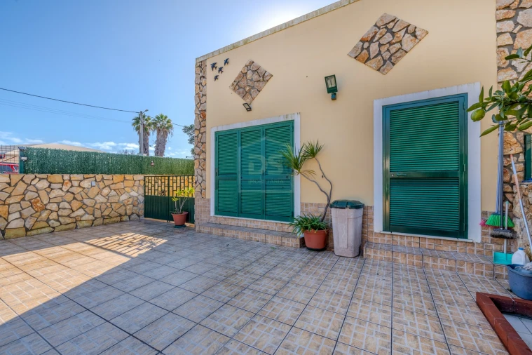 Moradia T3 para Venda em Altura Foto 13