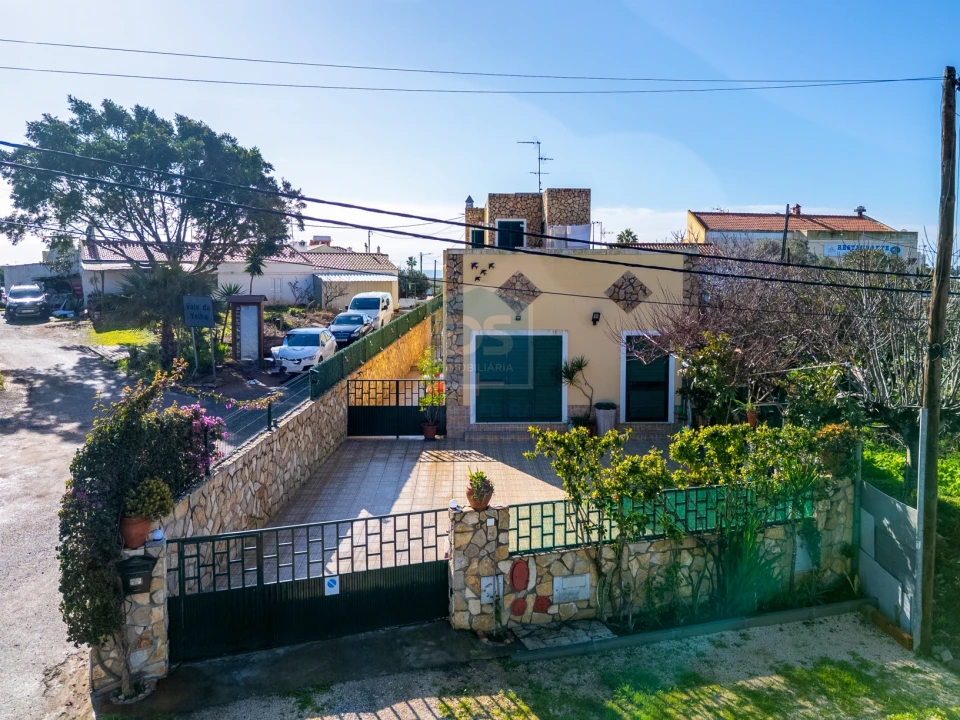 Moradia T3 para Venda em Altura Foto 8