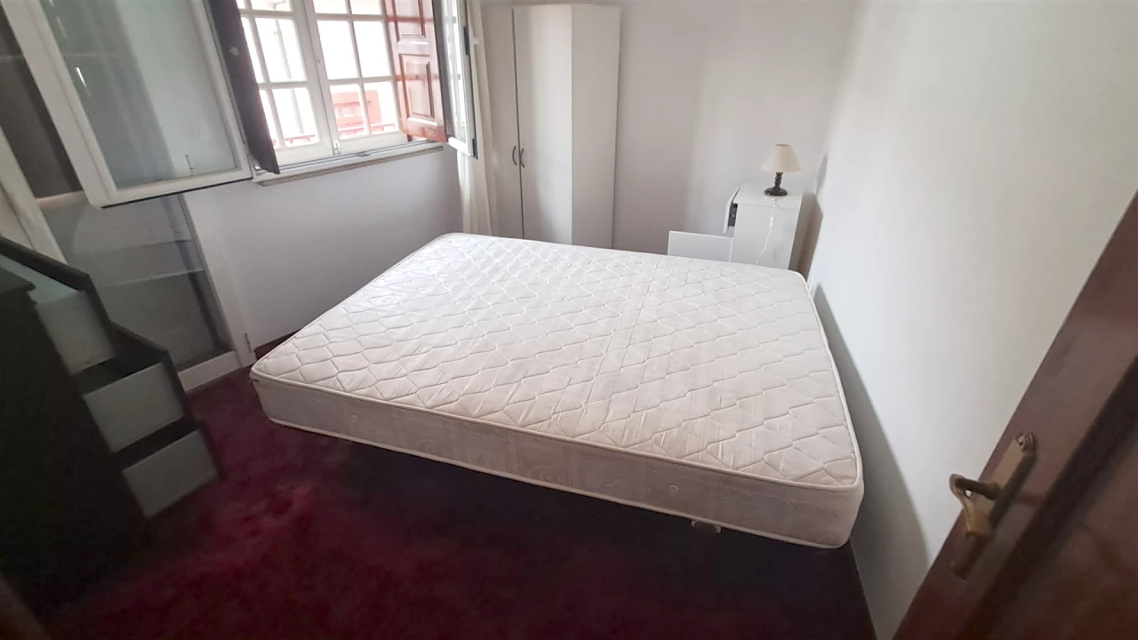 Apartamento T1 para Arrendamento em Viseu Foto 6