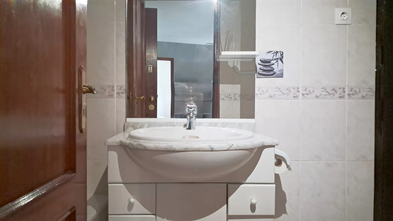 Apartamento T1 para Arrendamento em Viseu Foto 12