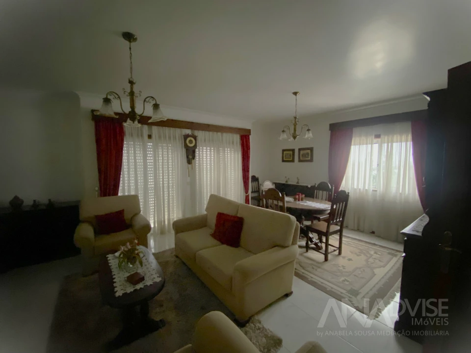 Apartamento T3 para Arrendamento em Viseu Foto 3